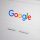 Página inicial do Google num ecrã, com o logótipo e a barra de pesquisa.